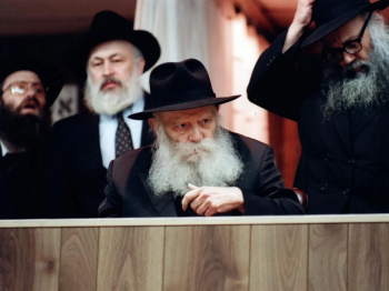 "לבקר בהיכלו" - תשורה מיוחדת לאורחי המלך